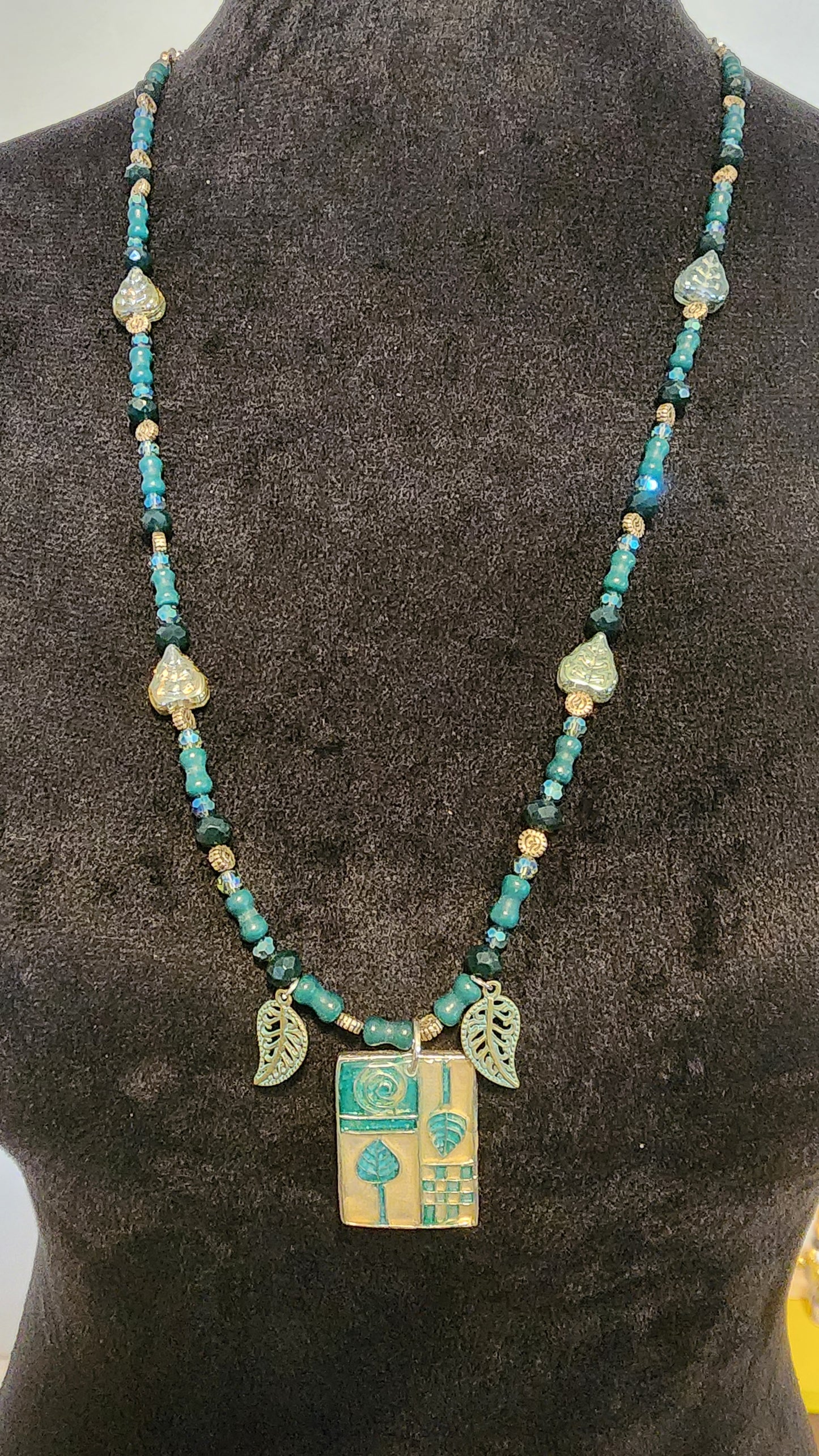 Autumn leaves necklace